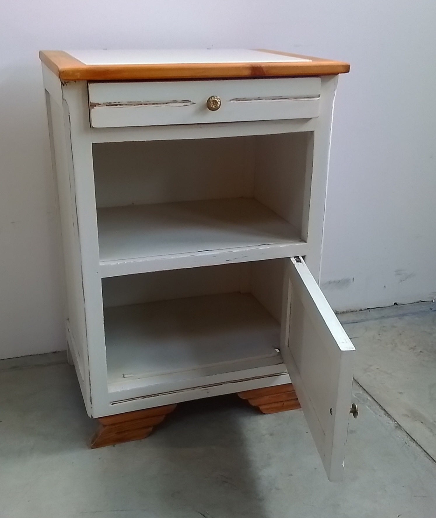 Table de chevet