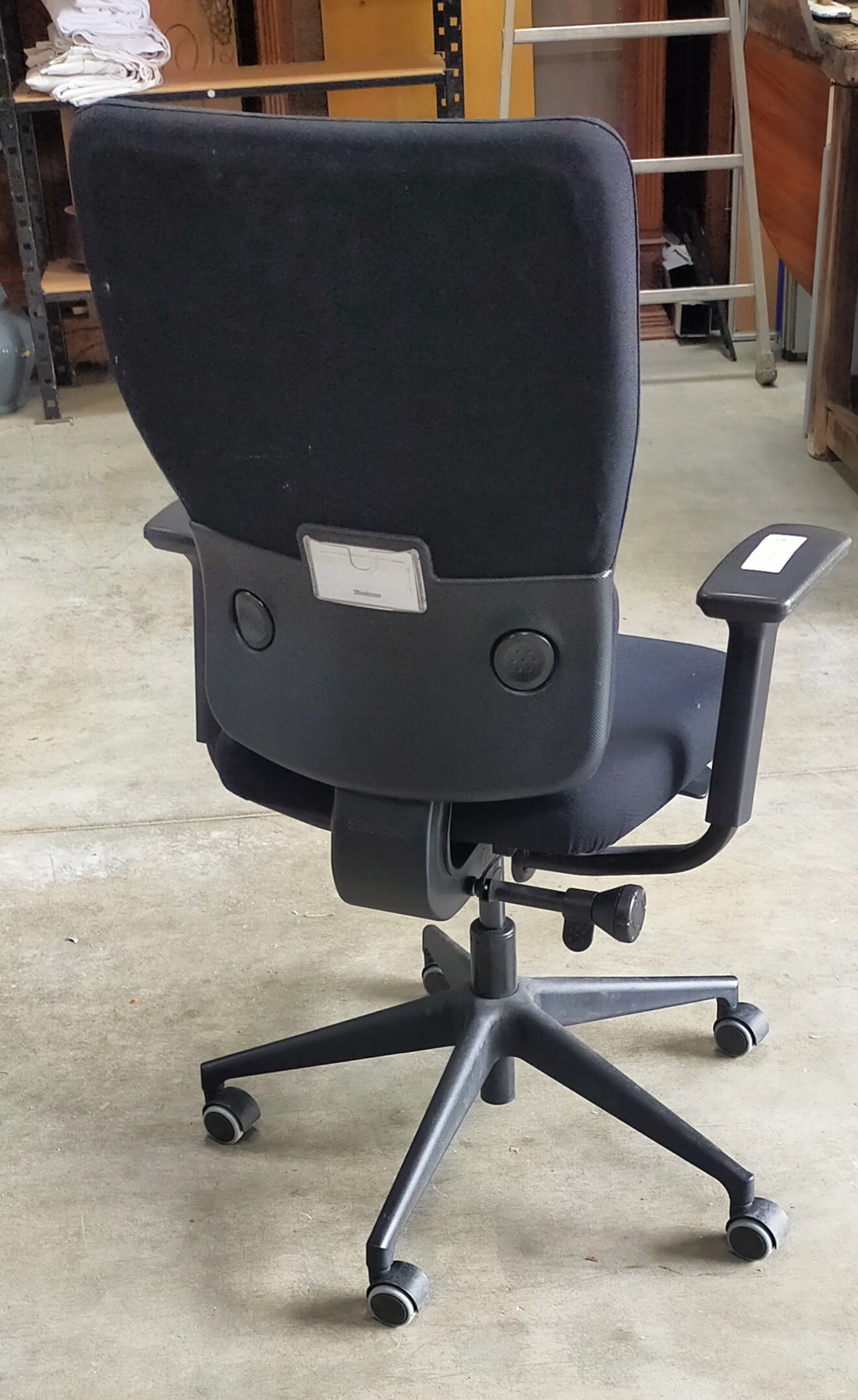 FAUTEUIL DE BUREAU AVEC ACCOUDOIRS