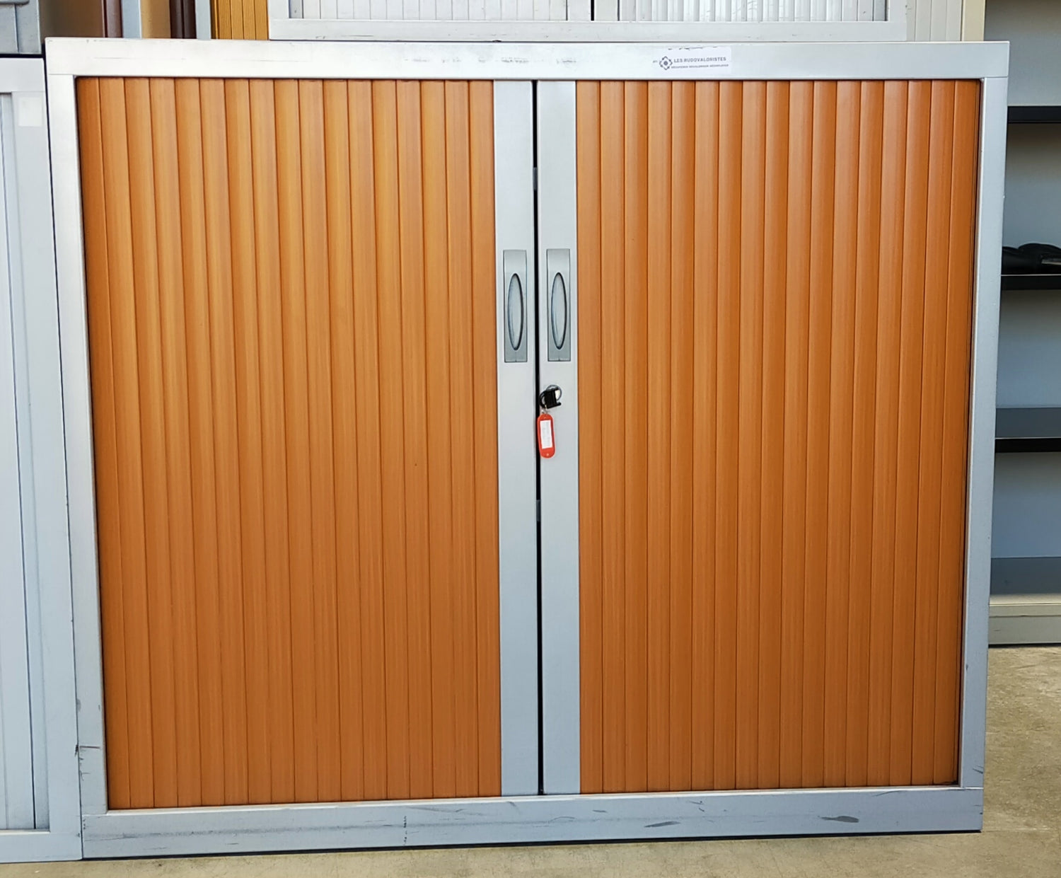 ARMOIRE BASSE METALLIQUE