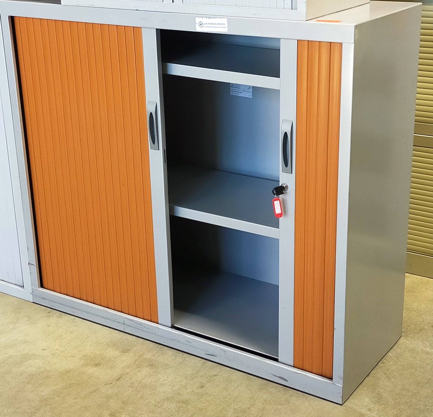 ARMOIRE BASSE METALLIQUE