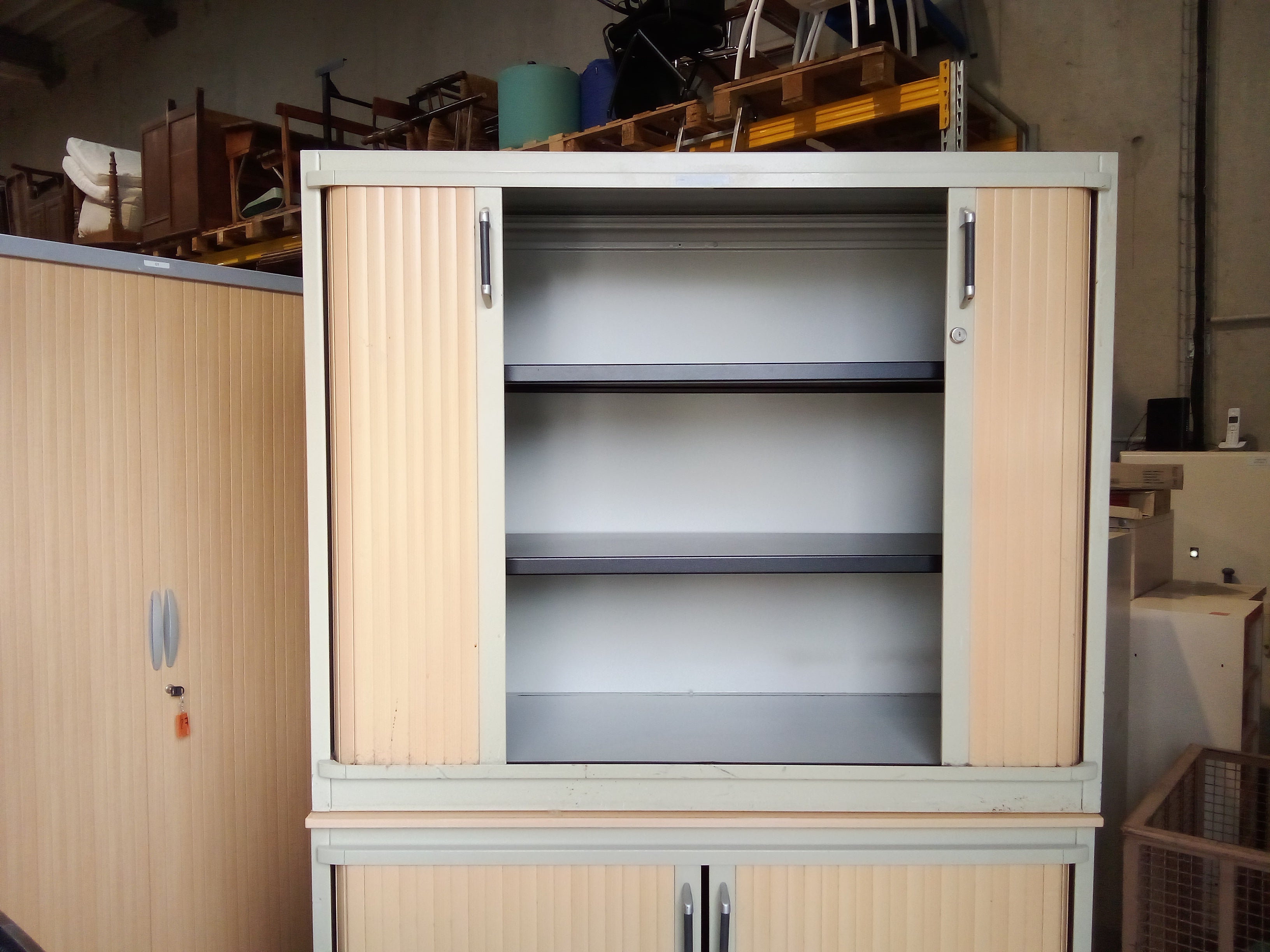 ARMOIRE BASSE METALLIQUE
