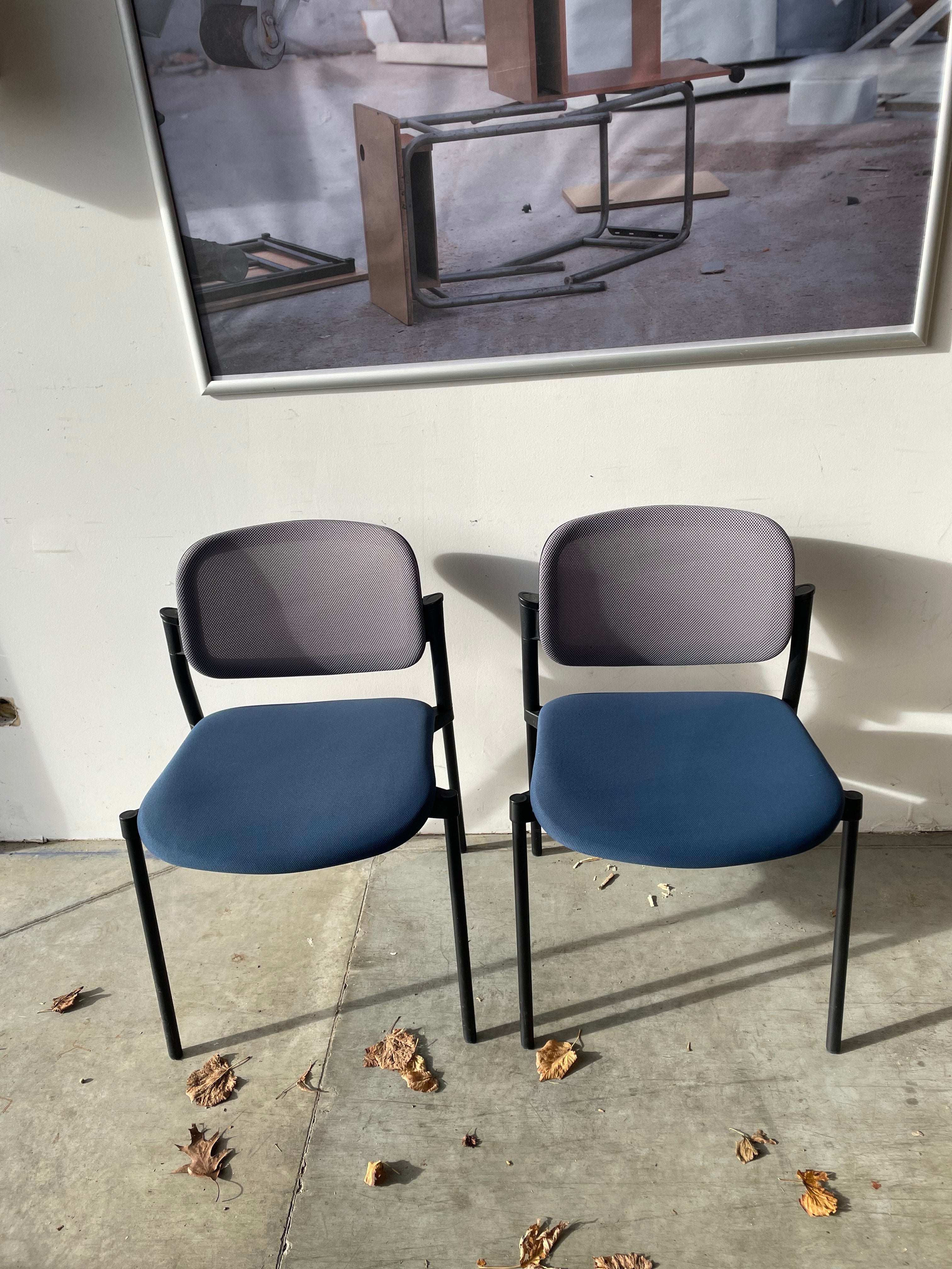 chaise de bureau bleu