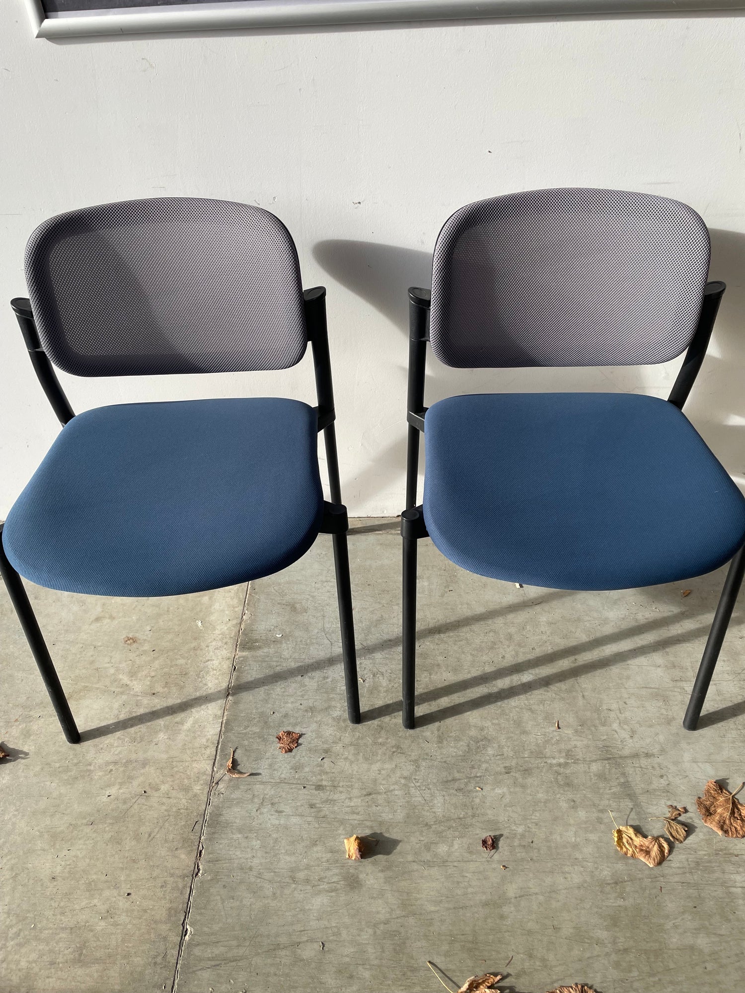 chaise de bureau bleu