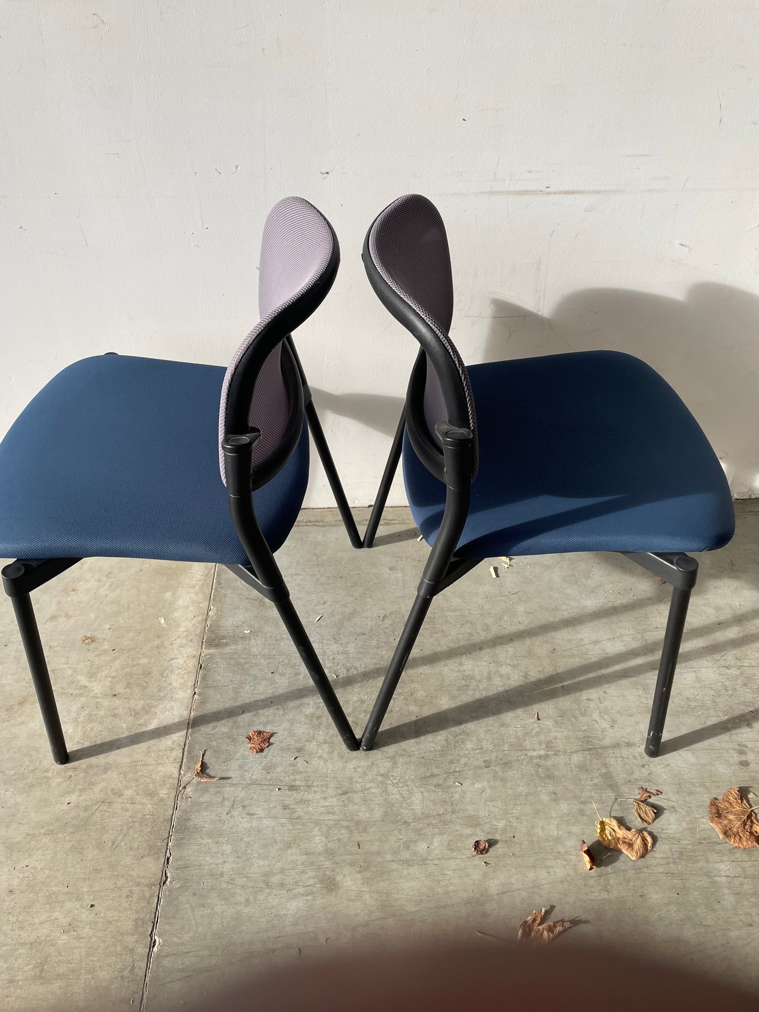 chaise de bureau bleu