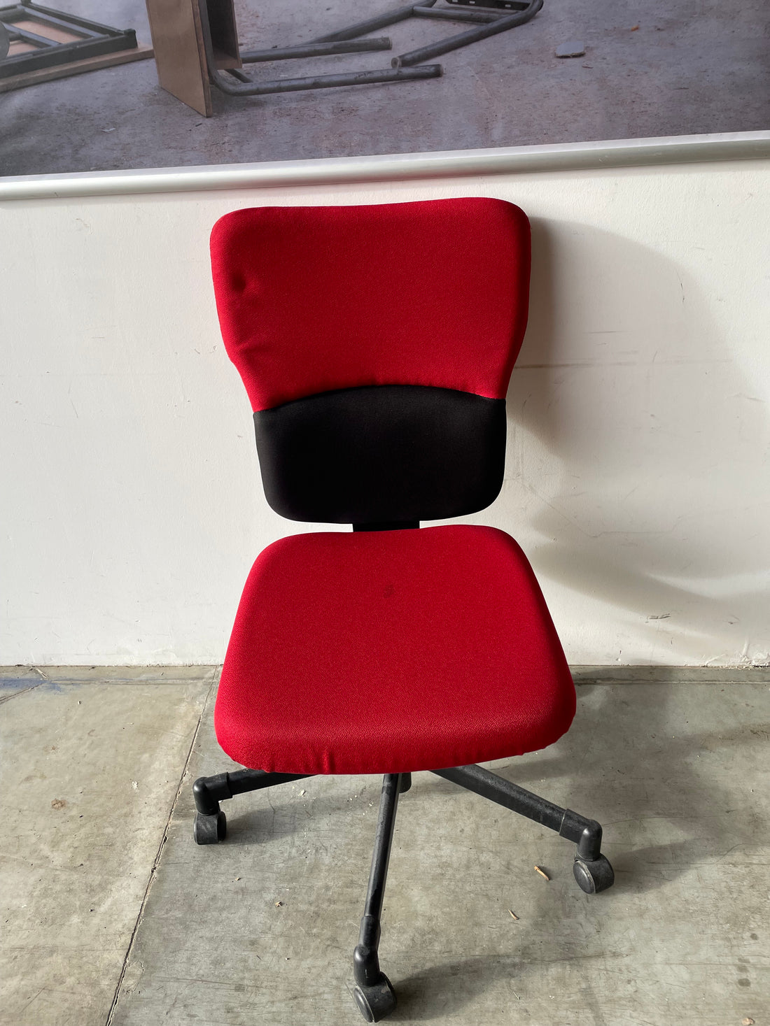 chaise de bureau rouge