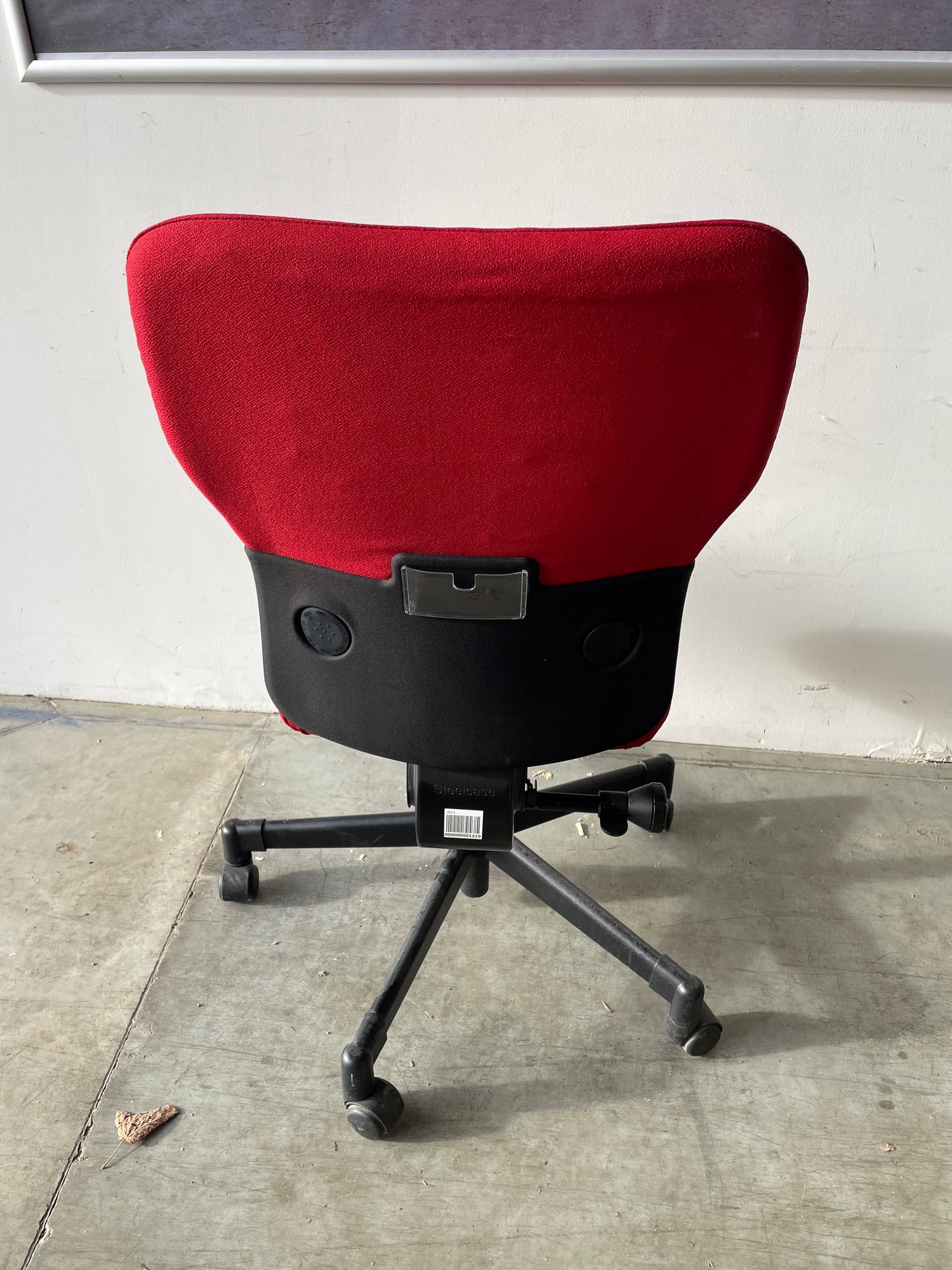 chaise de bureau rouge