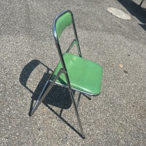 Chaise souple verte